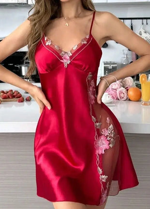 Contrast Lace V-Neck Spaghetti Strap Babydol