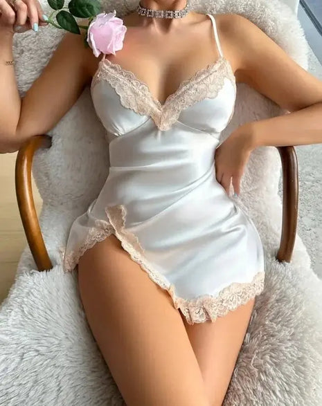 Contrast Lace V-Neck Spaghetti Strap Babydol